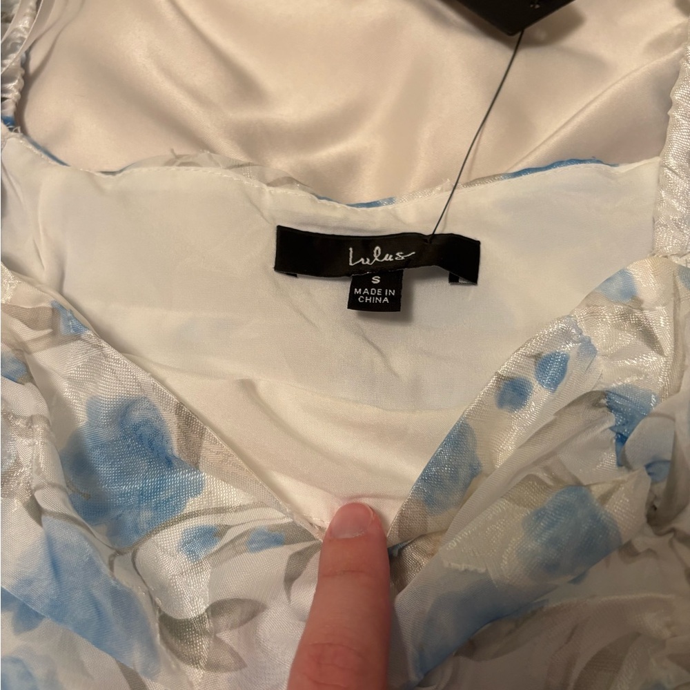 Lulu’s Ruched Floral Bodysuit - Picture 5 of 6